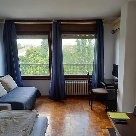 Student City, Wifi 300mbs 아파트 베오그라드
